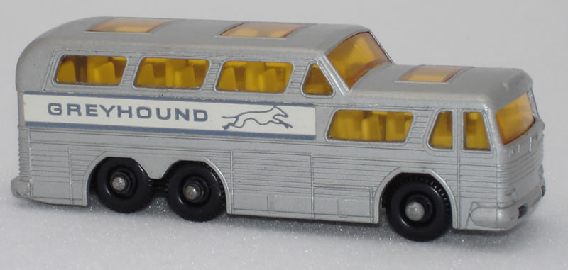 66C3 Greyhound Bus